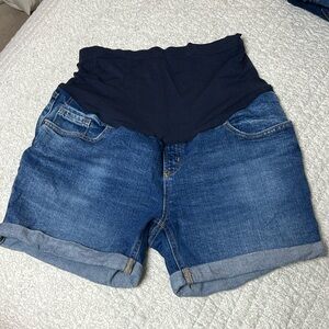 Old Navy Maternity Shorts - OG Straight Panel
